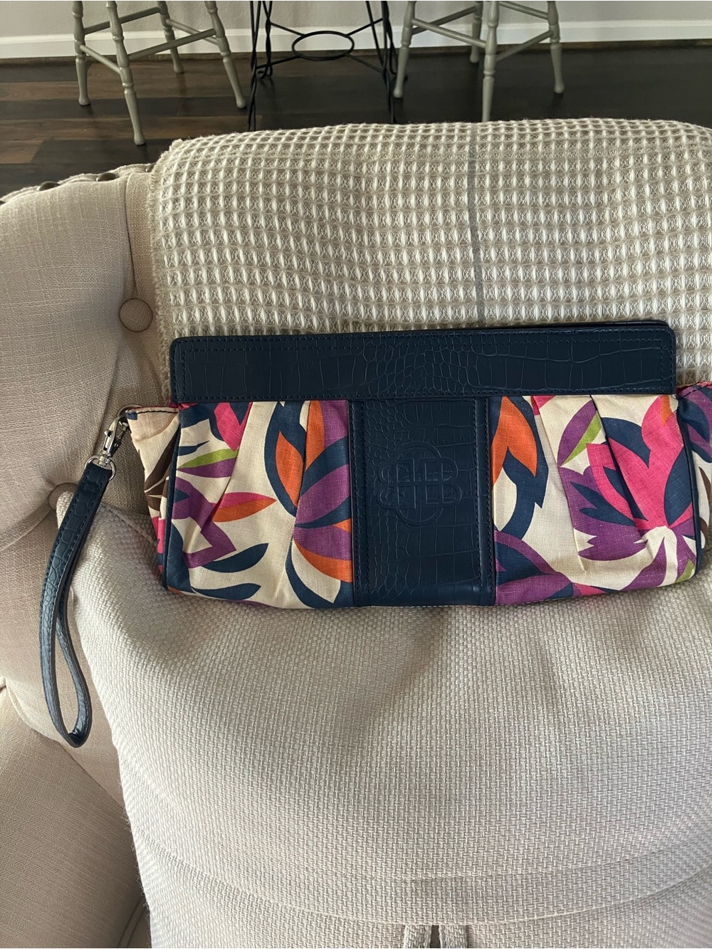 Navy Floral Print Wristlet Clutch with Multicolor Leaves